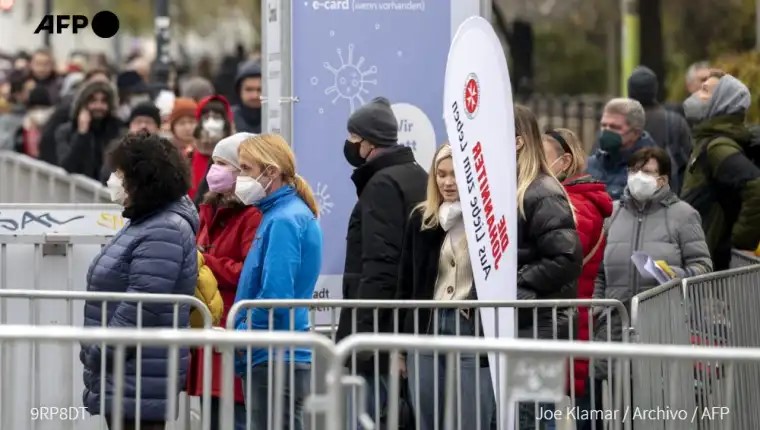 Austria promulga ley de vacunación obligatoria contra el coronavirus
