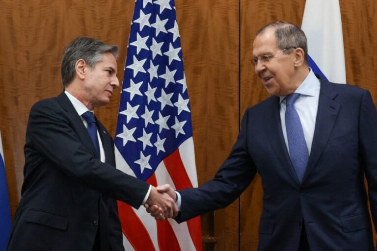 Antony Blinken y Serguéi Lavrov se reunirán este jueves en Ginebra para tratar de evitar una guerra en Ucrania