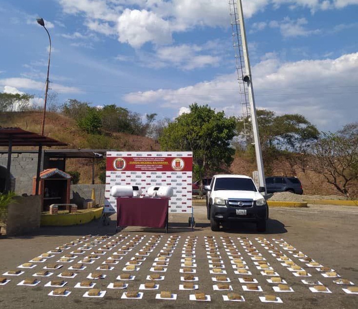 Militar sentenciado por homicidio cae con 85 kilos de droga en la Lara-Zulia (Fotos)