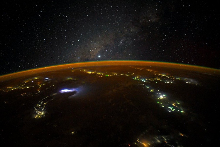 Espectacular imagen de la Vía Láctea captada por un cosmonauta de la Estación Espacial Internacional