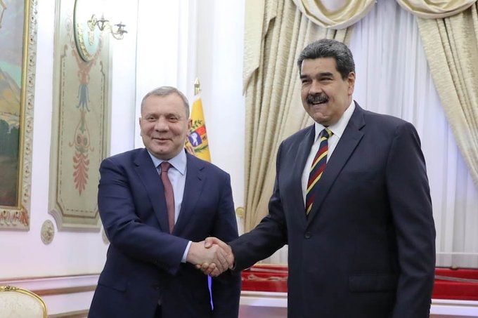 Venezuela y Rusia afianzan lazos de cooperación con más 20 acuerdos en distintas áreas