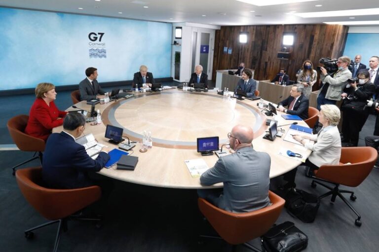 El G7 advierte que está dispuesto a imponer severas sanciones económicas a Moscú