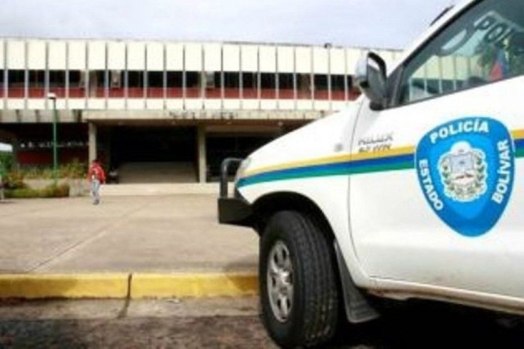Confirman detención de cuatro altos funcionarios policiales en Bolívar