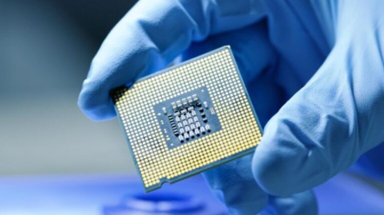 La UE lanza un enorme plan para duplicar la producción de semiconductores hasta 2030
