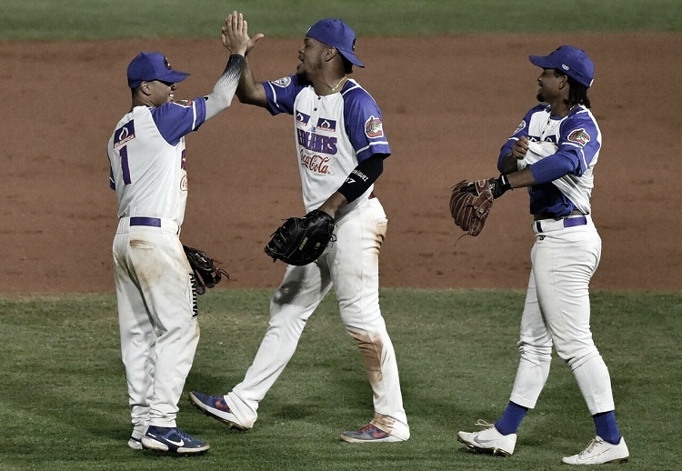 Colombia derrota a Venezuela y clasifica por primera vez a la final de la Serie del Caribe