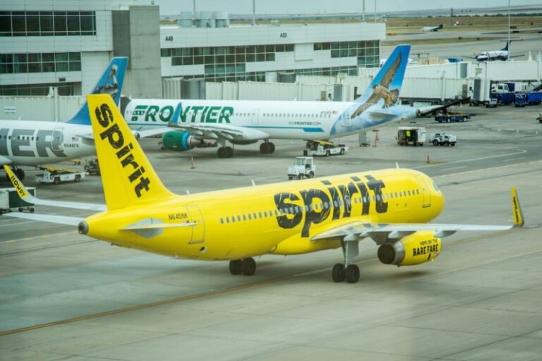 Aerolíneas estadounidenses Spirit Airlines y Frontier Airlines anuncian fusión