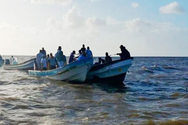 Trinidad y Tobago repatria a 35 venezolanos de la embarcación en donde iba el niño asesinado