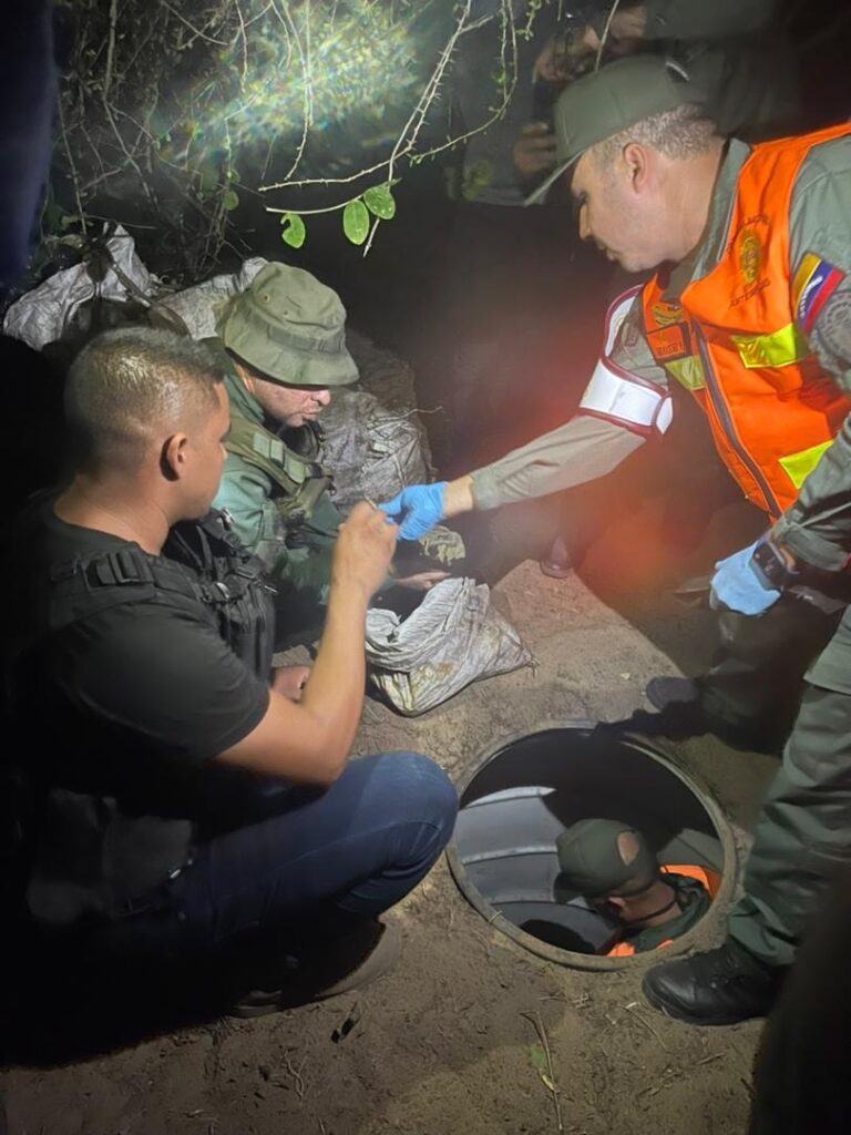 Hallan otro escondite de cocaína y municiones de armas de guerra en Píritu