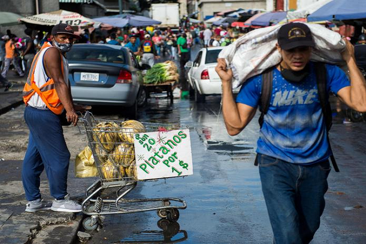 Alvarado estima que la inflación en Venezuela cierre el año entre 150% y 160%
