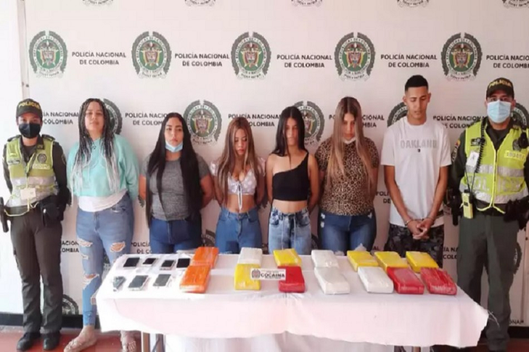 Cinco mujeres en Barranquilla fingen estar embarazadas para camuflar cocaína