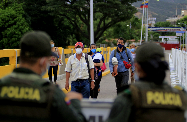 Cerrada la frontera por jornada electoral en Colombia