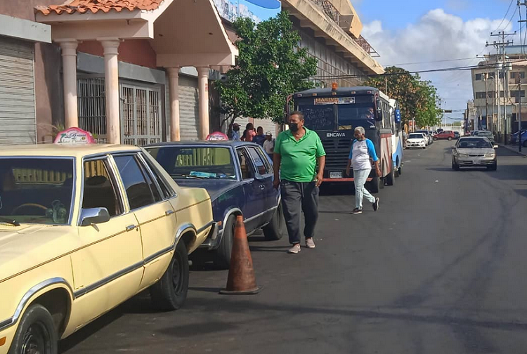 Transportistas piden «meter la lupa» a los carritos por puestos informales