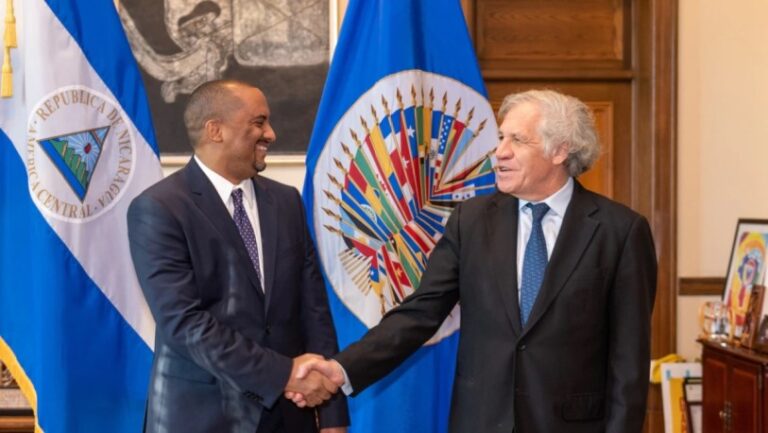 El embajador de Nicaragua en la OEA acusa de dictador a Ortega