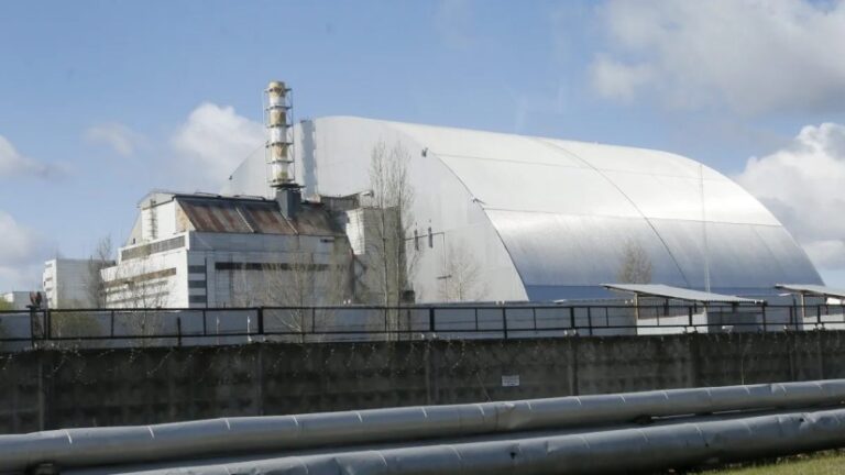 Chernóbil quedó “totalmente” desconectada de la red eléctrica y sin monitoreo