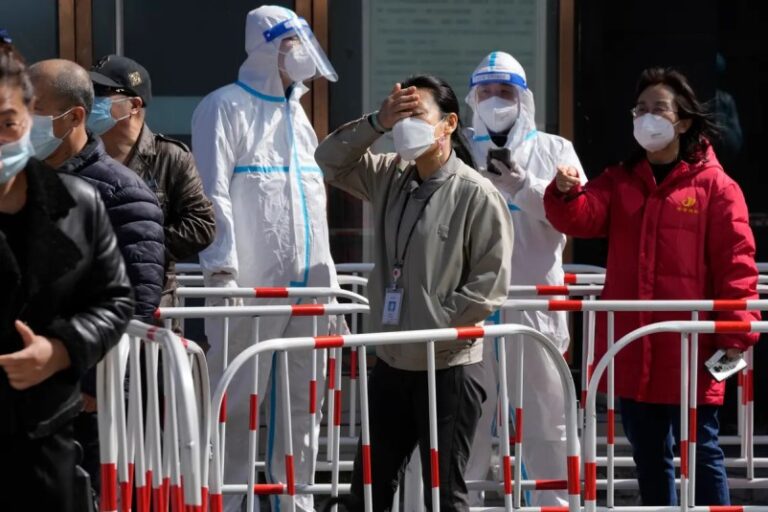 China aumenta las camas de hospital ante la propagación de la variante ómicron