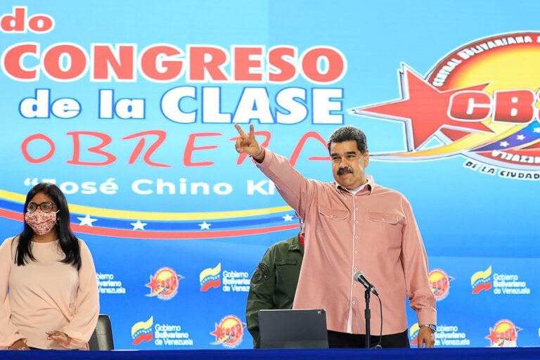 Incremento de salario mínimo a medio Petro anuncia Maduro