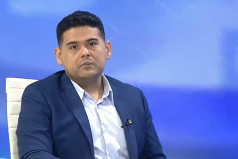 Leonardo Soto: El Gobierno trata de sincerar el sueldo de su nómina, pero está muy lejos