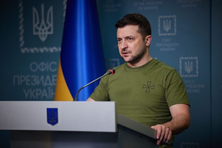 Zelenski: «Rusia oculta otros crímenes de guerra en Ucrania»
