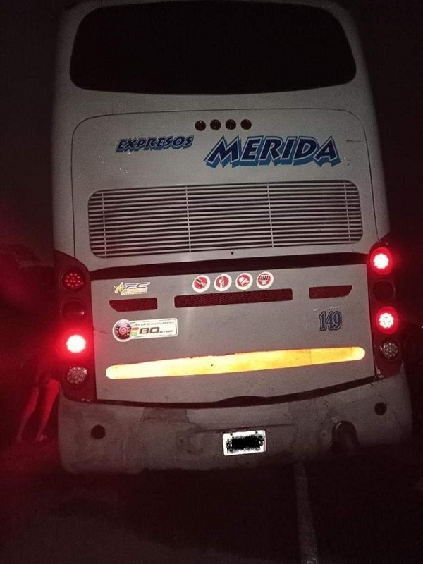 Estrangularon a uno de los implicados en el robo al bus de Expresos Mérida