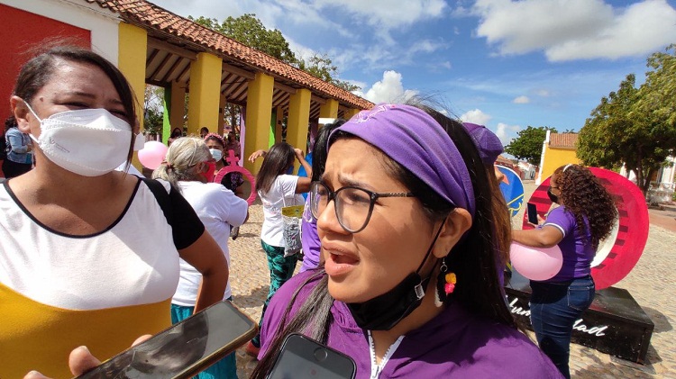 Colectivo feminista en Coro exige la creación de tribunales contra la violencia de la mujer en Paraguaná