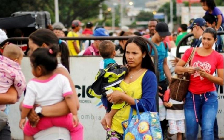 Niños venezolanos podrán obtener su partida de nacimiento en Colombia