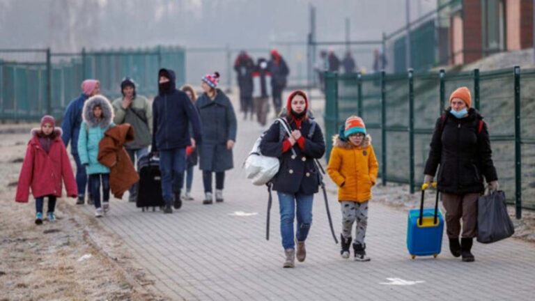 ACNUR: un millón de personas han huido de Ucrania