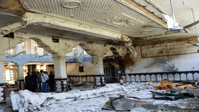 Al menos diez muertos deja una explosión en una mezquita sunita de Kabul