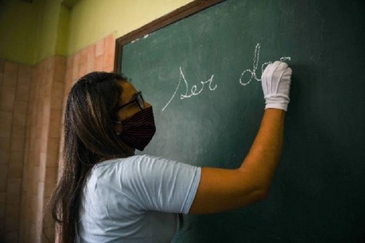 El 42% de las escuelas venezolanas no alcanza las horas académicas requeridas, según organizaciones