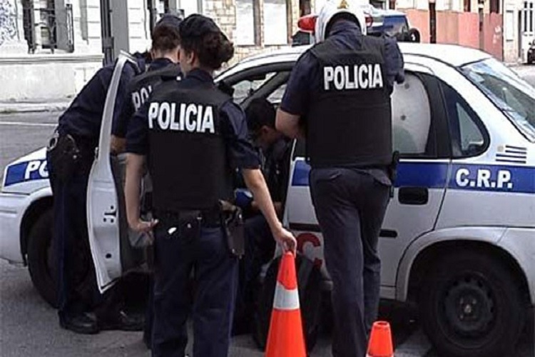 Dos venezolanos detenidos en Uruguay por posesión de cocaína rosa