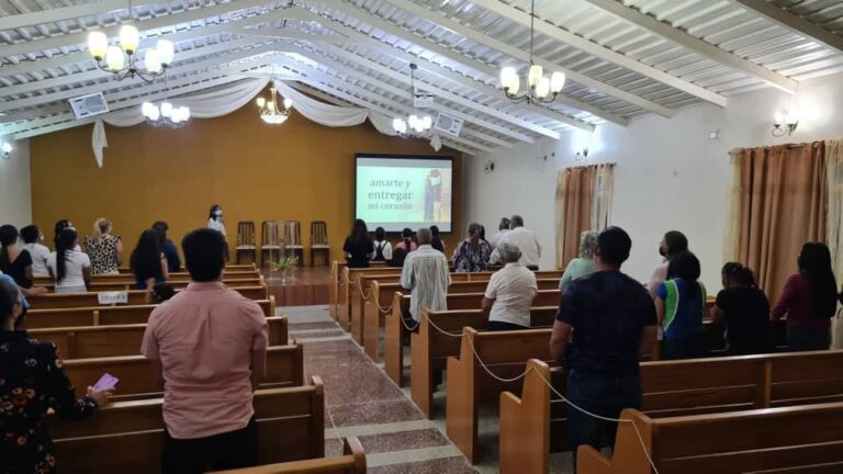 Iglesia Adventista de Punta Cardón realiza campañas ministeriales «Conocer a Jesús» en un mundo enfermo