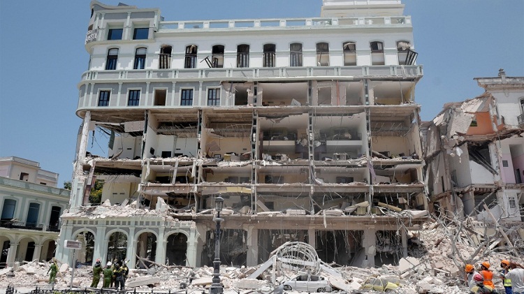 Suben a 25 los muertos en explosión de hotel Saratoga en La Habana