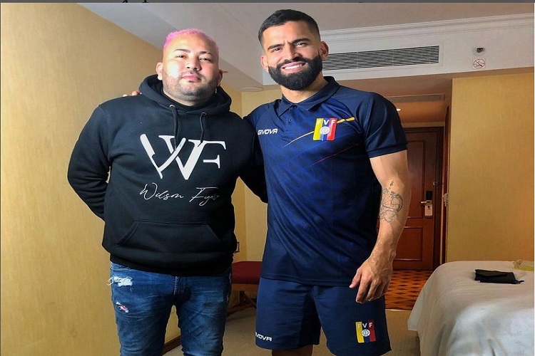 ¡Un sueño hecho realidad! Barbero paraguanero trabajó en el look de la selección Vinotinto en Argentina (+Fotos)