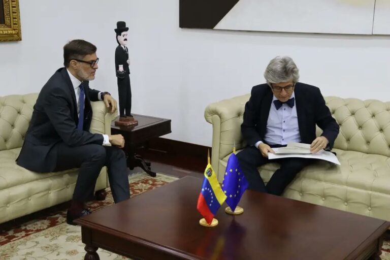 Canciller Plasencia se reúne con representante de la Unión Europea