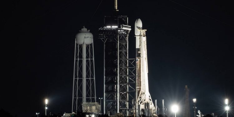 SpaceX lanzó al espacio otros 53 satélites Starlink