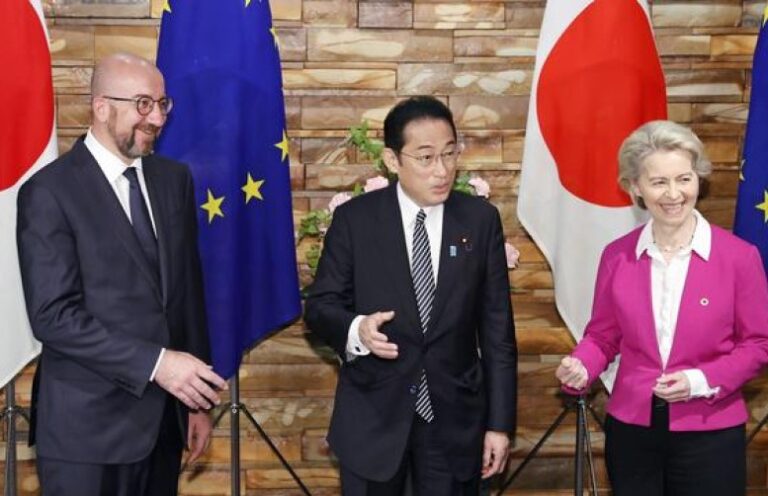 Japón y la UE estrechan lazos frente a Rusia y el auge de China