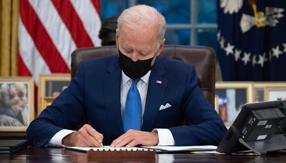 «Ley de Préstamo y Arriendo para la Defensa de la Democracia» es firmada por Biden para agilizar el envío de armamento a Ucrania