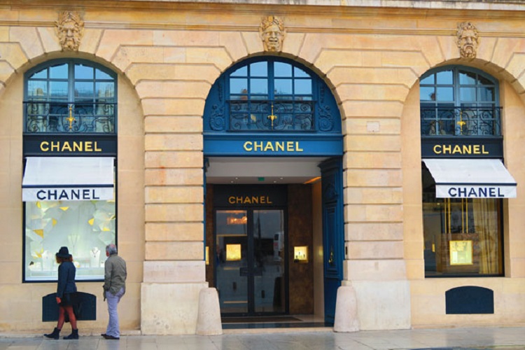 Tienda Chanel en París fue víctima de un «atraco millonario»