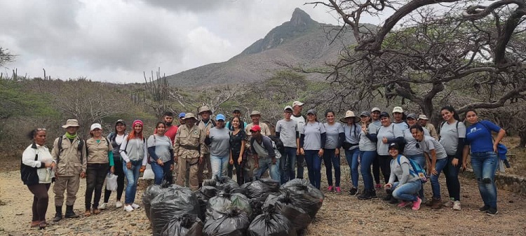 Corpotulipa e Inparques ejecutan saneamiento ambiental  al Cerro Santa Ana
