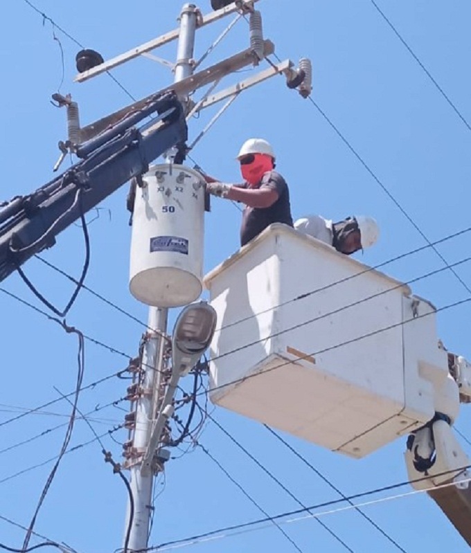Corpoelec fortalece el servicio eléctrico a más de 100 familias