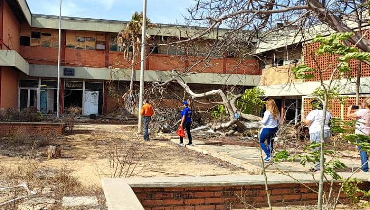 Punto Fijo| Crean comisiones de trabajo para el rescate de La Universidad del Zulia