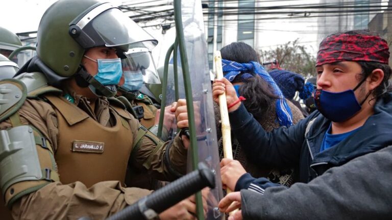 Gabriel Boric extiende militarización de zona mapuche en el sur de Chile