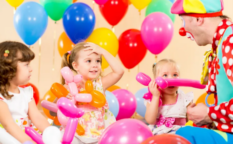 Niña reveló infidelidad de su madre durante fiesta infantil