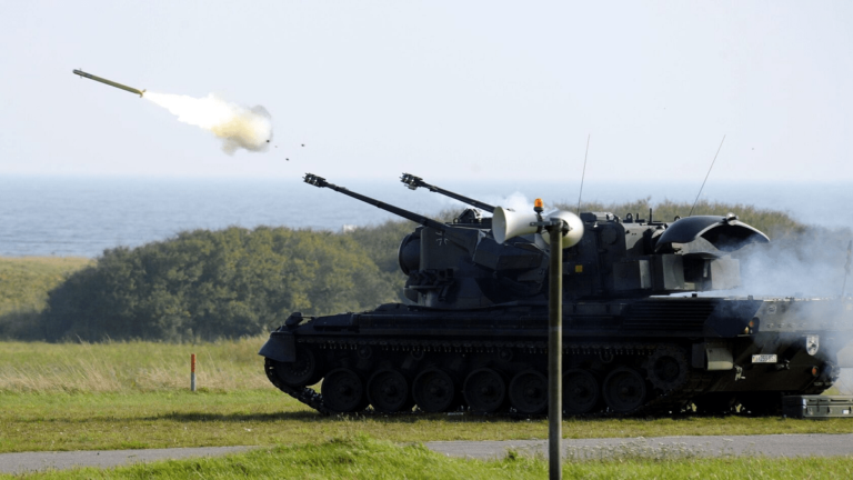 Alemania suministrará siete obuses blindados a Ucrania