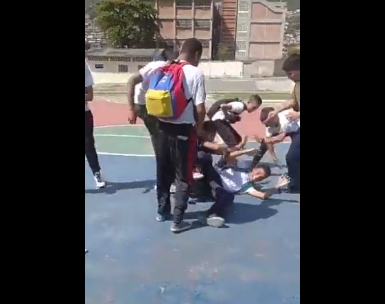 MP investiga caso de violencia en liceo de La Guaira (+Video)
