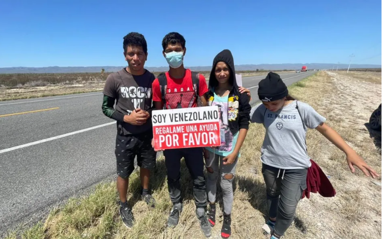 Familia venezolana recorre 8 países a pie para conseguir el sueño americano