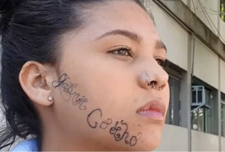 Secuestró a su ex novia, la torturó y le tatuó su nombre en la cara