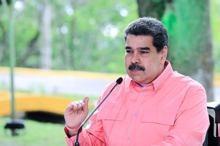 Maduro envía un saludo a Colombia por el 212 aniversario de su independencia: «Soñamos con la unidad y la Paz definitiva»