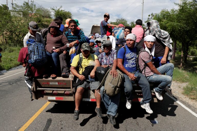 EEUU avisa a la nueva caravana: La frontera no está abierta