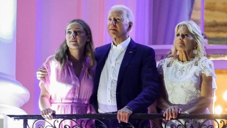 Rusia veta la entrada a la esposa e hija de Biden y a otros 23 estadounidenses