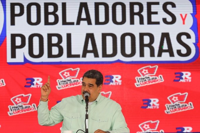 Maduro insta a revolucionar el Movimiento de Pobladores y Pobladoras